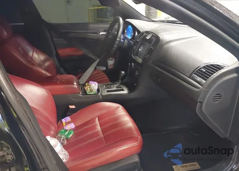 2012 Chrysler 300 S V8 z USA, uszkodzony, nr VIN 2C3CCADT2CH140554